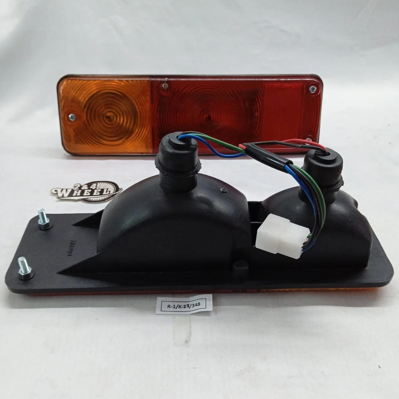 Daihatsu TAFT F20 F50 Wildcat Tail Light Indicator Turn Signal Assy 1Pair Lh/Rh - Image 4
