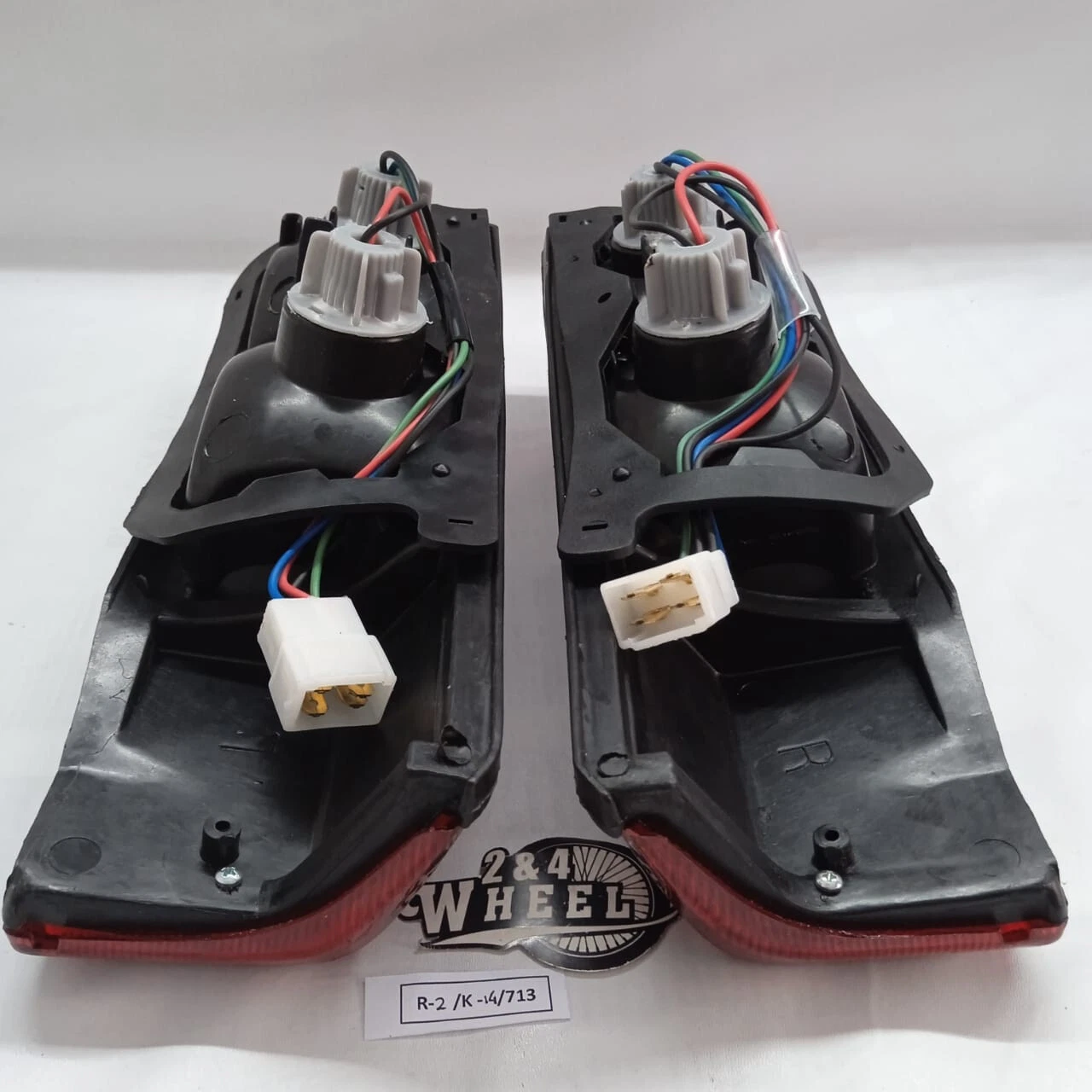 Tail Light Assy For Piaggio Porter Daihatsu Hijet Box and Estate Lh/Rh NEW - Image 7
