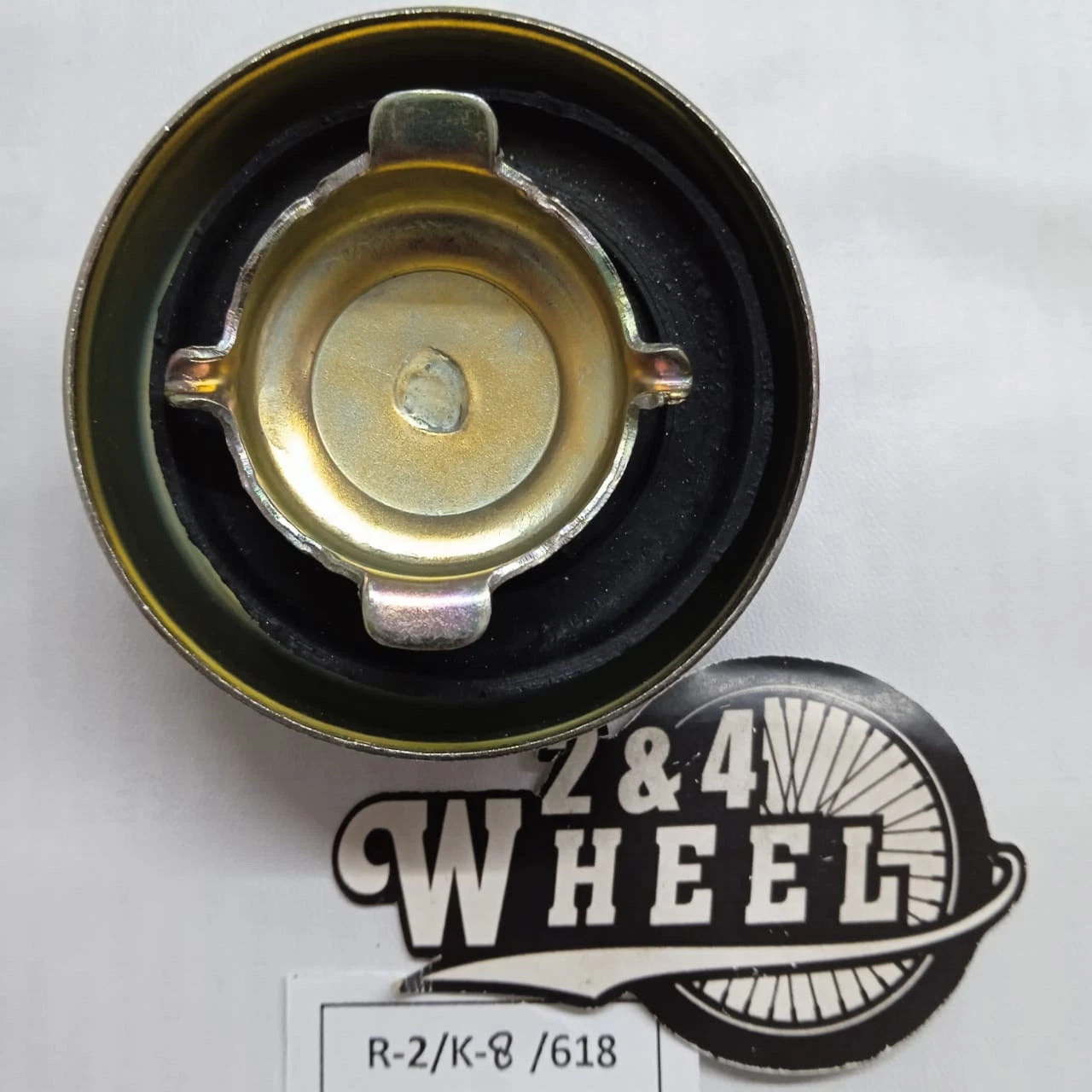Daihatsu Rocky Taft Feroza Sportrak Fourtrak Blizzard LD20 21 Fuel Tank Cap Assy - Image 4
