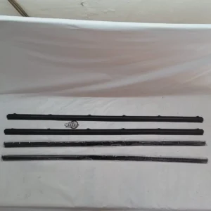 Front Door Glass Weatherstrip Inner Outer For Daihatsu Feroza Rocky Sportrak L/R