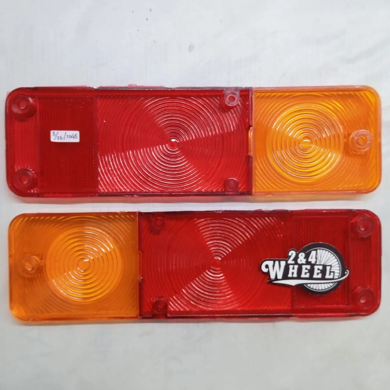 Daihatsu TAFT F20 F50 F60 Rear Tail Light Lens Pair Lh/Rh NEW - Image 2