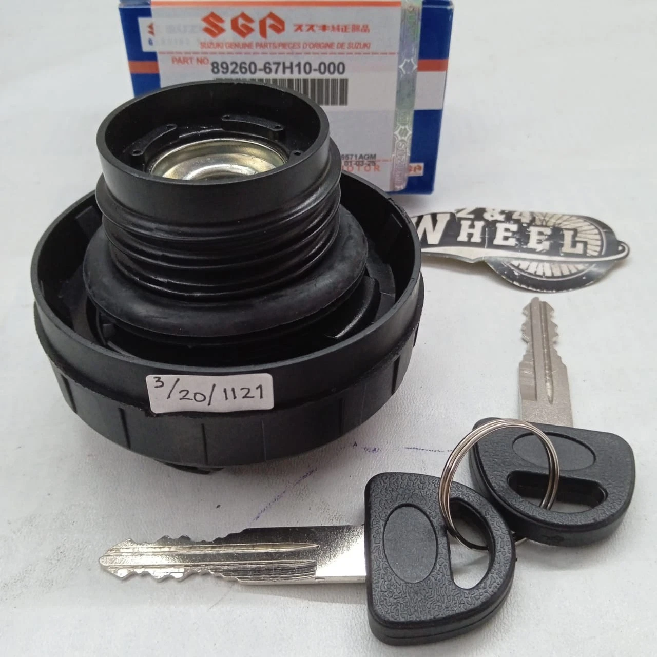 Suzuki APV Carry Every Super Carry GA413 GC415 Fuel Filler Cap with Keys Assy - Image 3