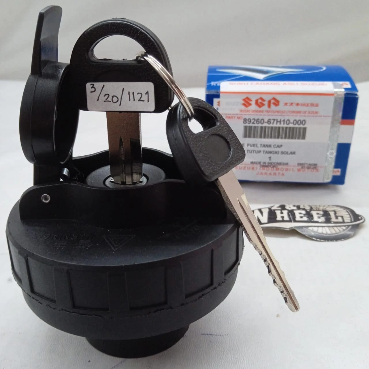 Suzuki APV Carry Every Super Carry GA413 GC415 Fuel Filler Cap with Keys Assy - Image 5