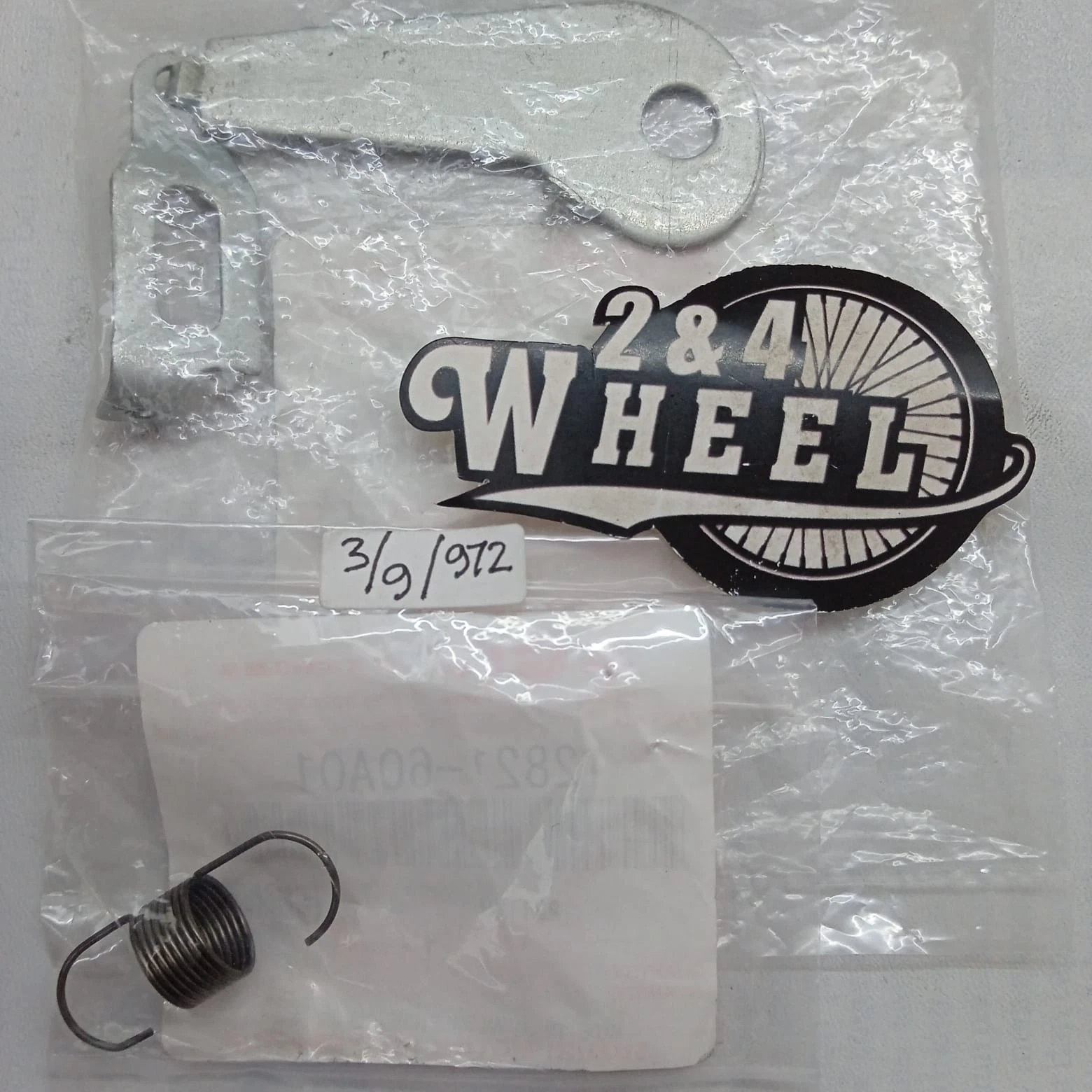 Suzuki 12821-60A01 12830-60A00 Plate and Spring Tensioner NEW GENUINE - Image 4