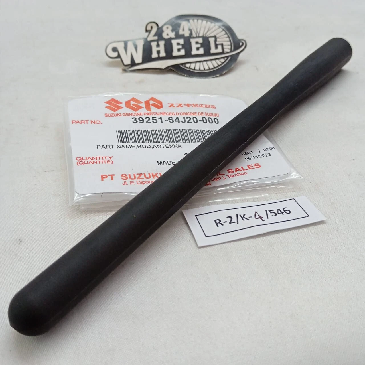Rod Roof Antenna For Suzuki Grand Vitara Kei Swift RS415 39251-64J20 NEW GENUINE - Image 2