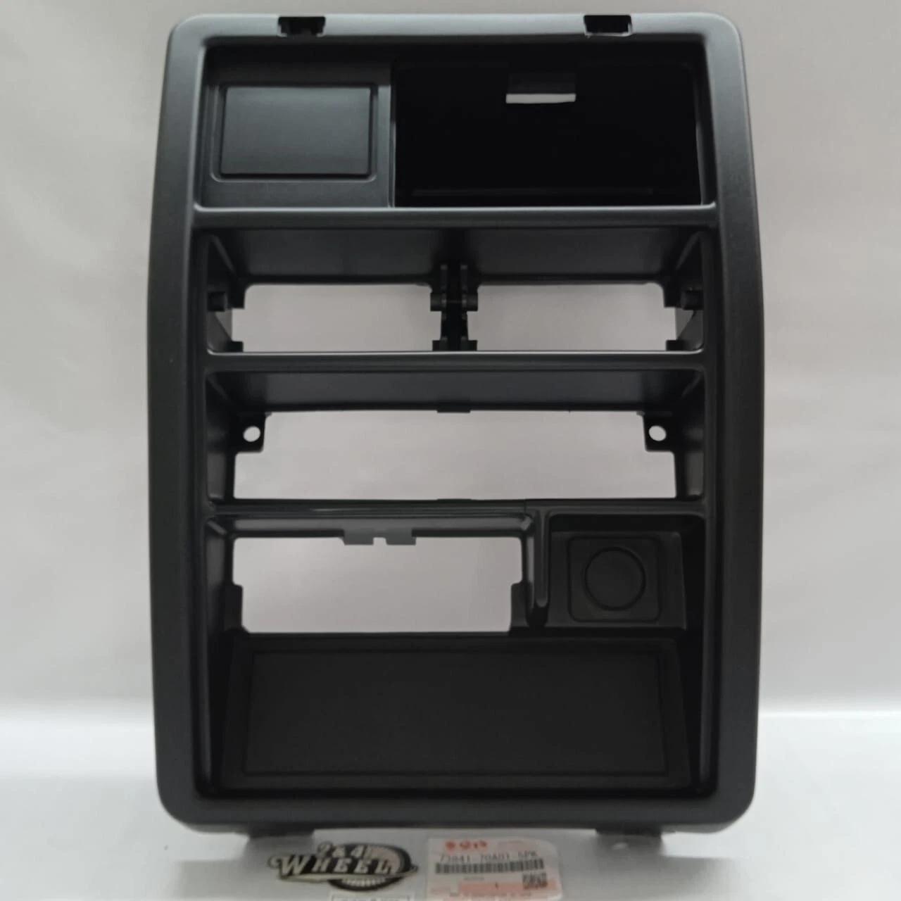 Suzuki Jimny Samurai Sierra Panel Console 73841-70A01-5PK NEW GENUINE