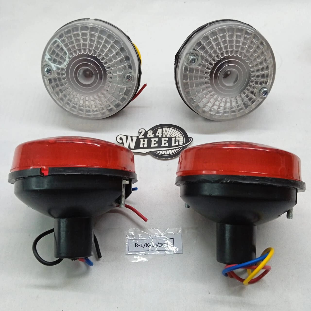 Suzuki LJ50 LJ80 Tail Light Assy Red and White Set Of 4 Pcs NOS FREE BULB - Image 2
