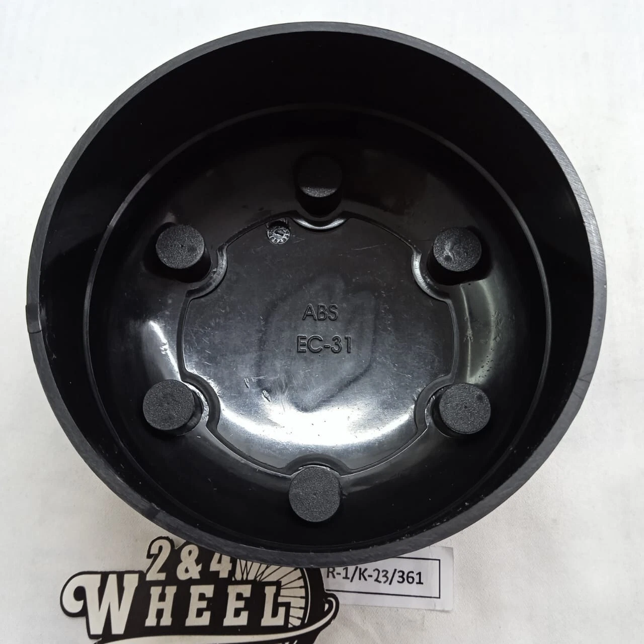 2Pcs Suzuki Vitara Escudo Jimny Samurai Sidekick Sierra Wheel Center Cap NEW - Image 5