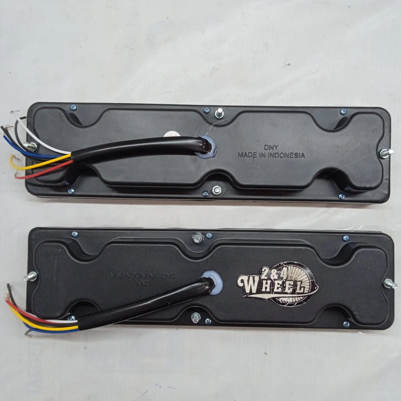 Fits For Suzuki Jimny Sierra Samurai SJ410 SJ413 Gypsy Rear Tail Light Lamp Pair - Image 3
