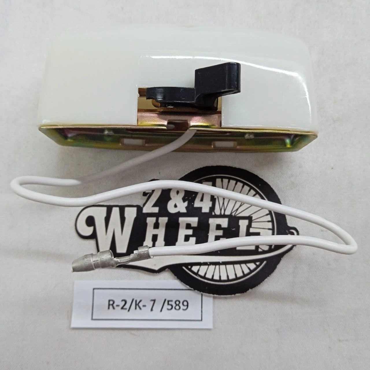Suzuki LJ10 LJ20 LJ50 LJ80 Stockman Cabrio Interior Room Lamp Dome Light Assy - Image 2