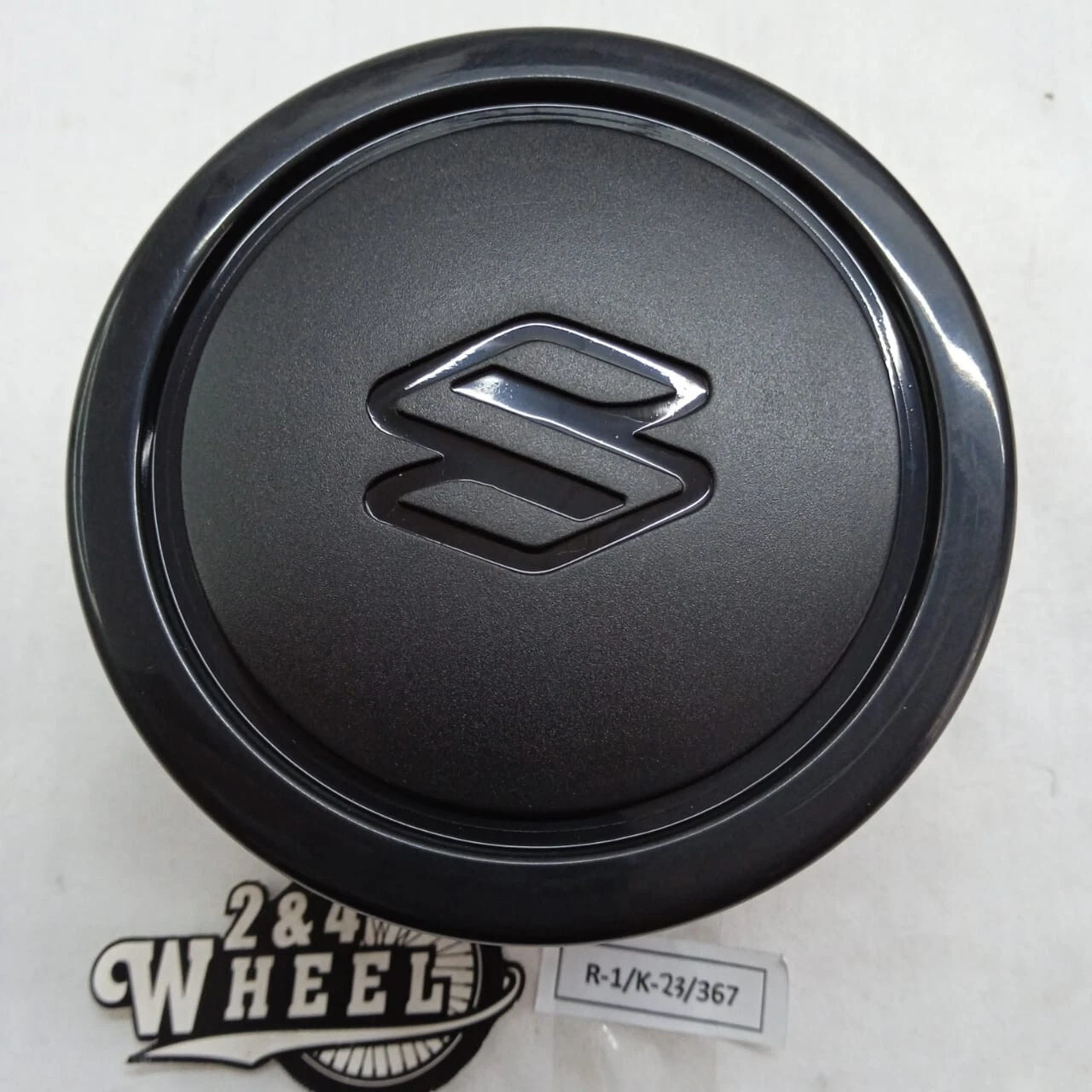 Suzuki Vitara Escudo Sidekick Jimny Samurai Sierra Wheel Center Cap 2Pcs GENUINE - Image 3