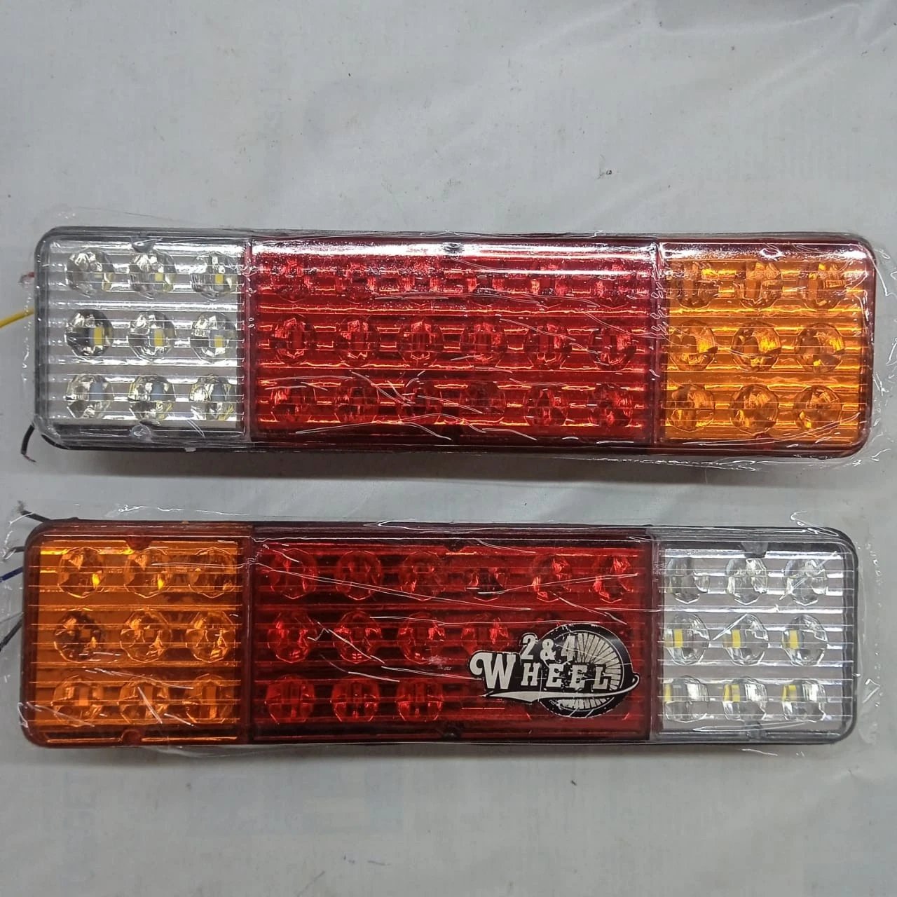 Suzuki Jimny Seirra Samurai SJ410 SJ413 Gypsy Tail Light Lamp Pair Lh/Rh - Image 2
