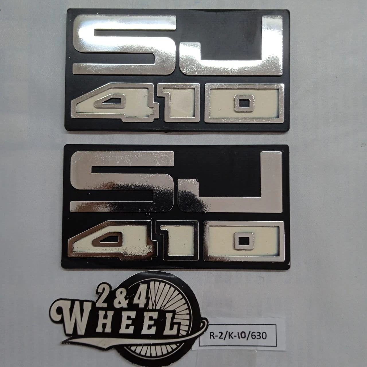 Suzuki SJ410 Jimny Katana Sierra Emblem Badge 2Pcs NEW
