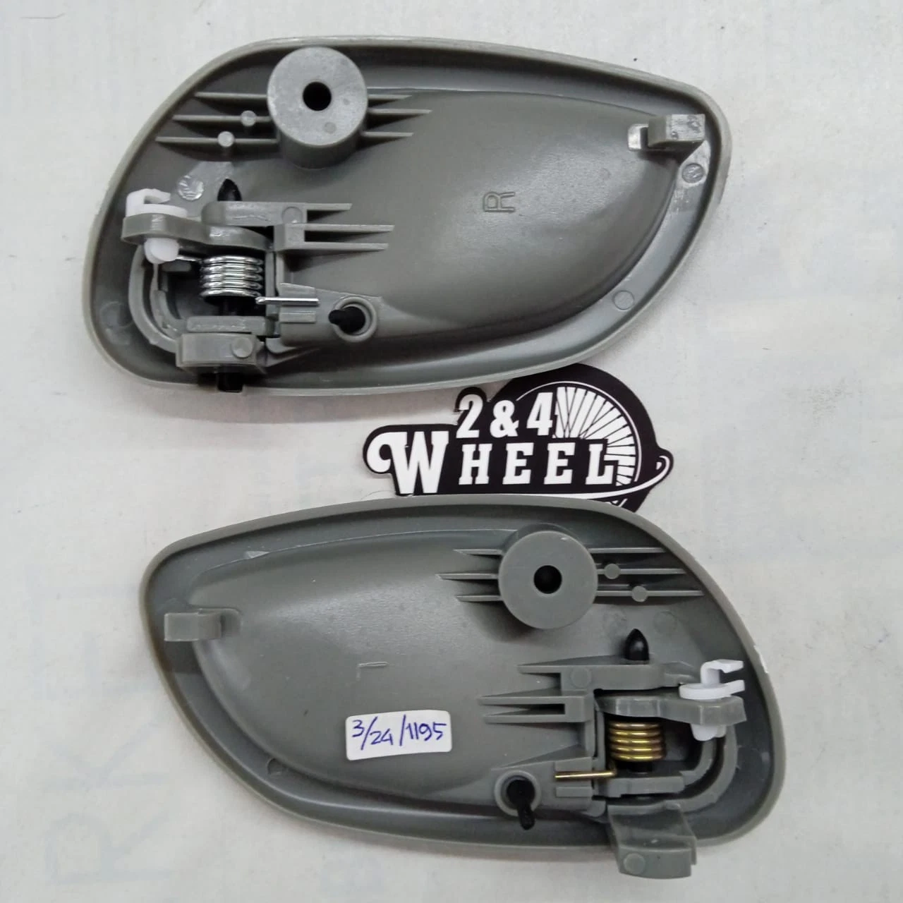 Suzuki DD51 Carry Front Inside Door Handle Gray 1Pair Lh/Rh NEW - Image 3