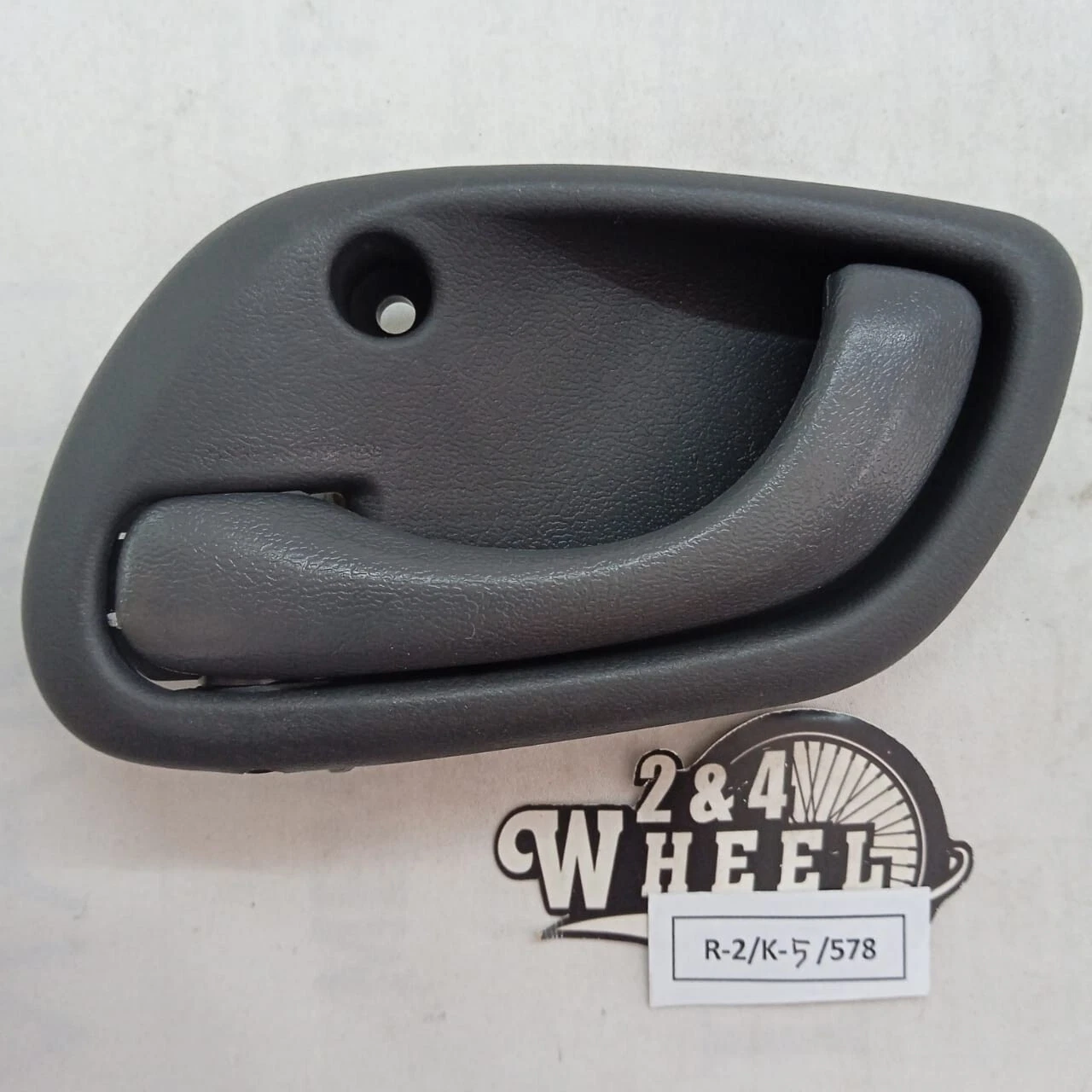 Suzuki DD51 Carry Inside Front Door Handle Gray 1Pair Lh/Rh NEW - Image 4
