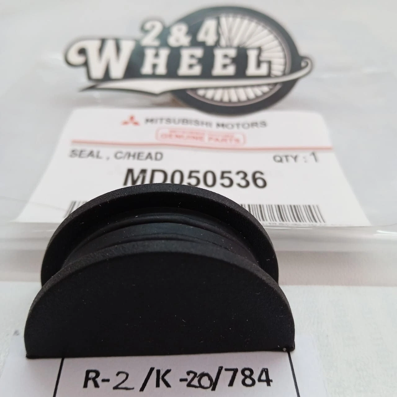 Mitsubishi Colt Delica Van Truck Wagon L200 L300 Cylinder Head Camshaft End Seal