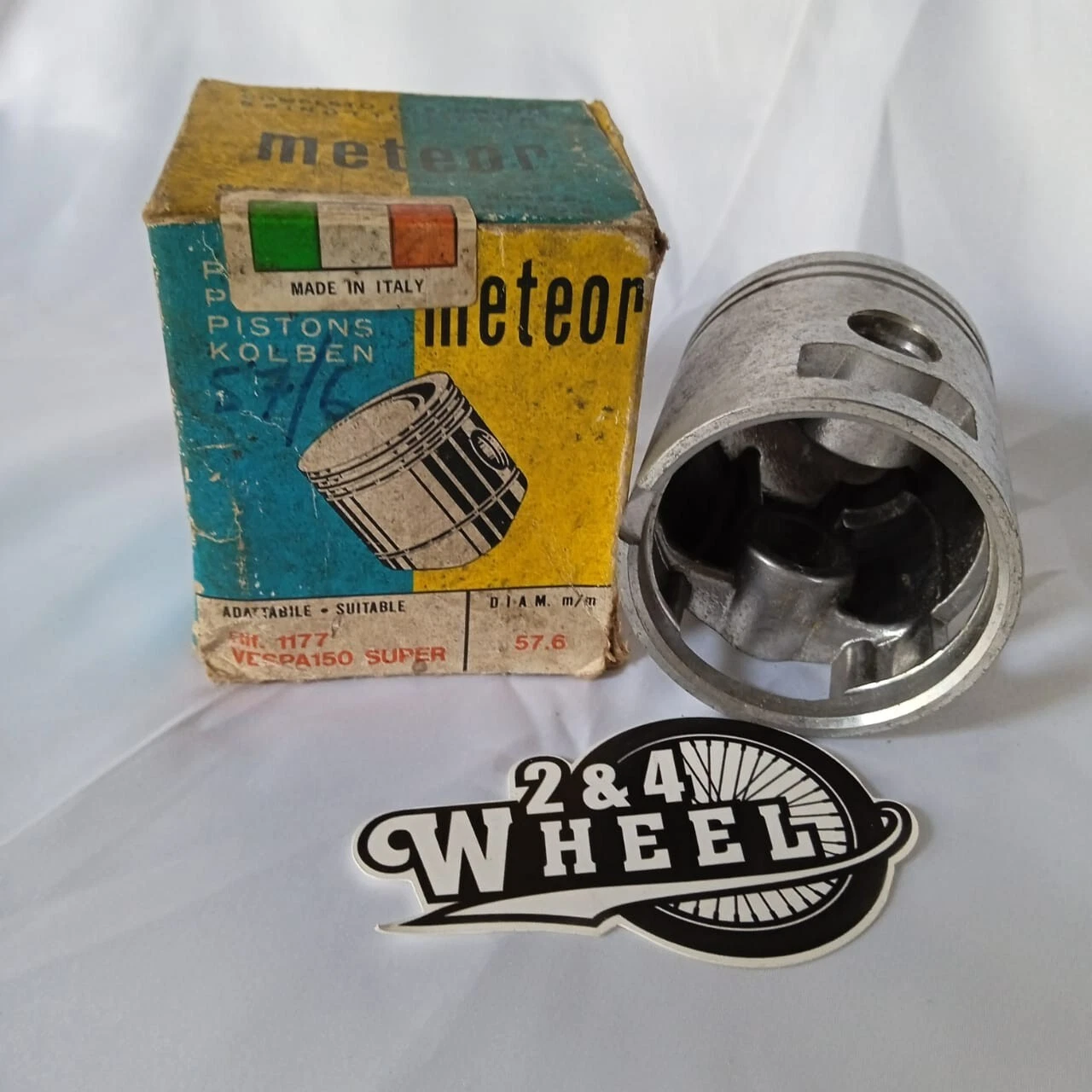 Meteor Piston 57.6 For Vespa 150 Super Meteor Piston For Vespa 150 Super 57.6 - Image 4