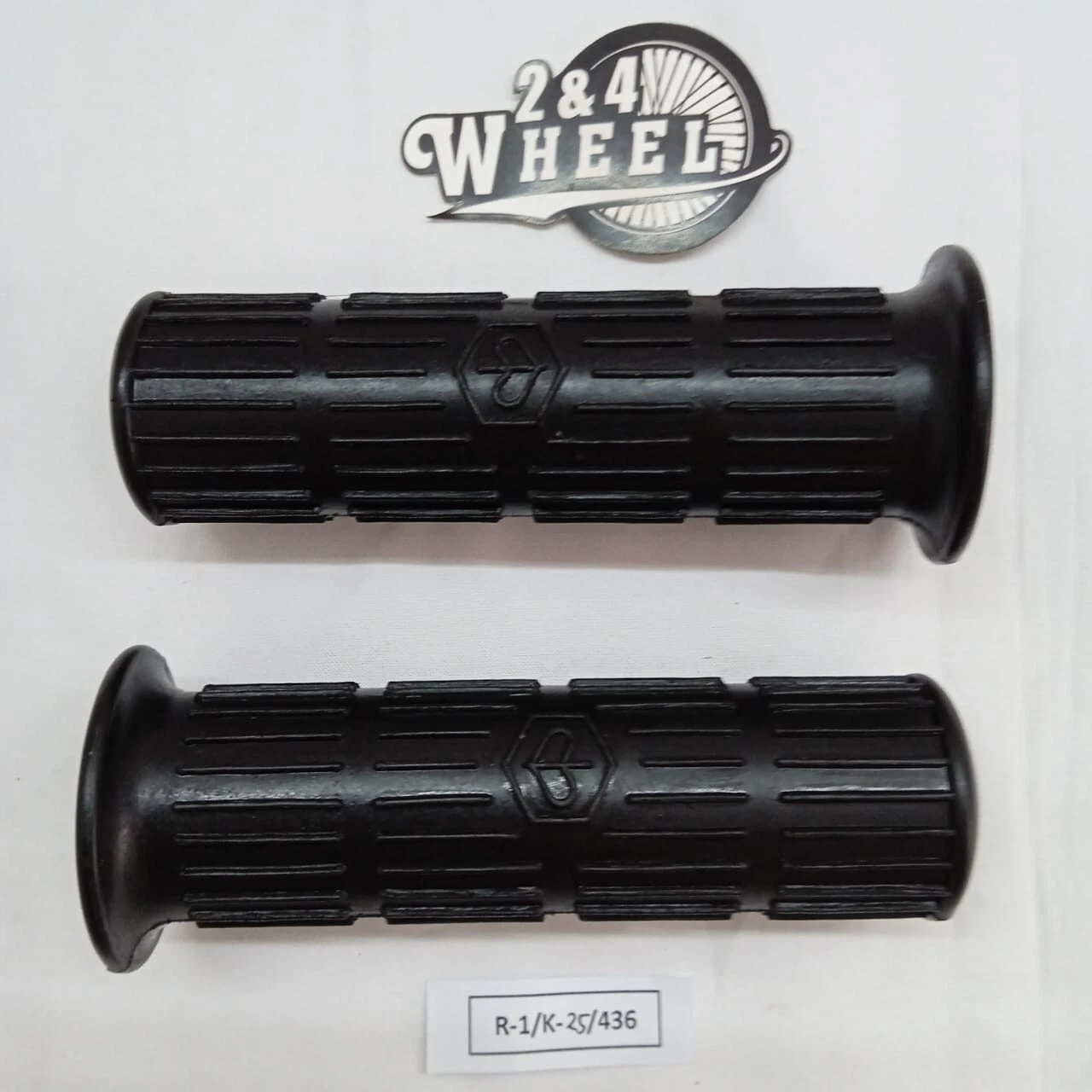 Vespa Super Sprint PX PE LML Stella Star Handgrip Hands Grip Cung Logo 1 Pair