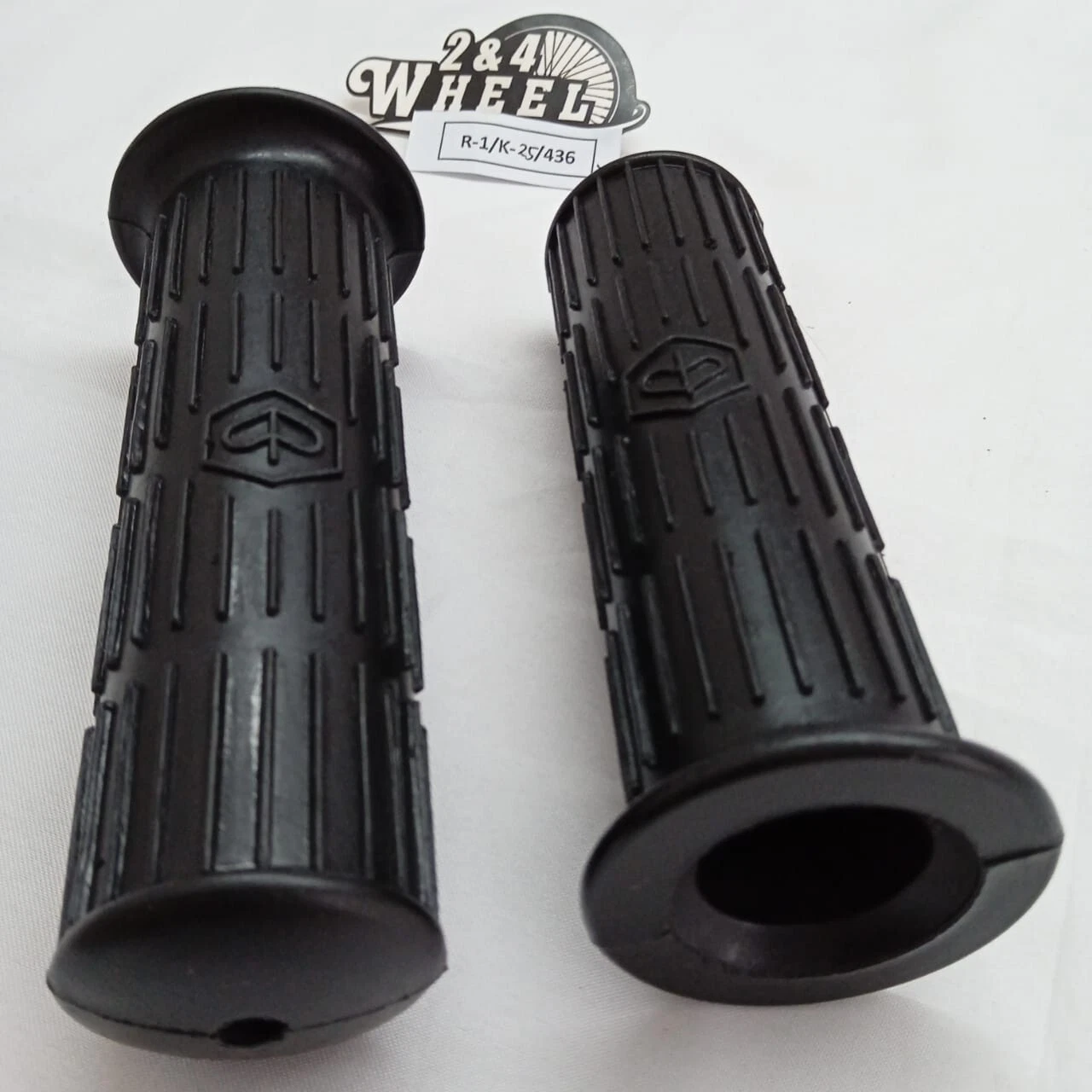 Vespa Super Sprint PX PE LML Stella Star Handgrip Hands Grip Cung Logo 1 Pair - Image 2
