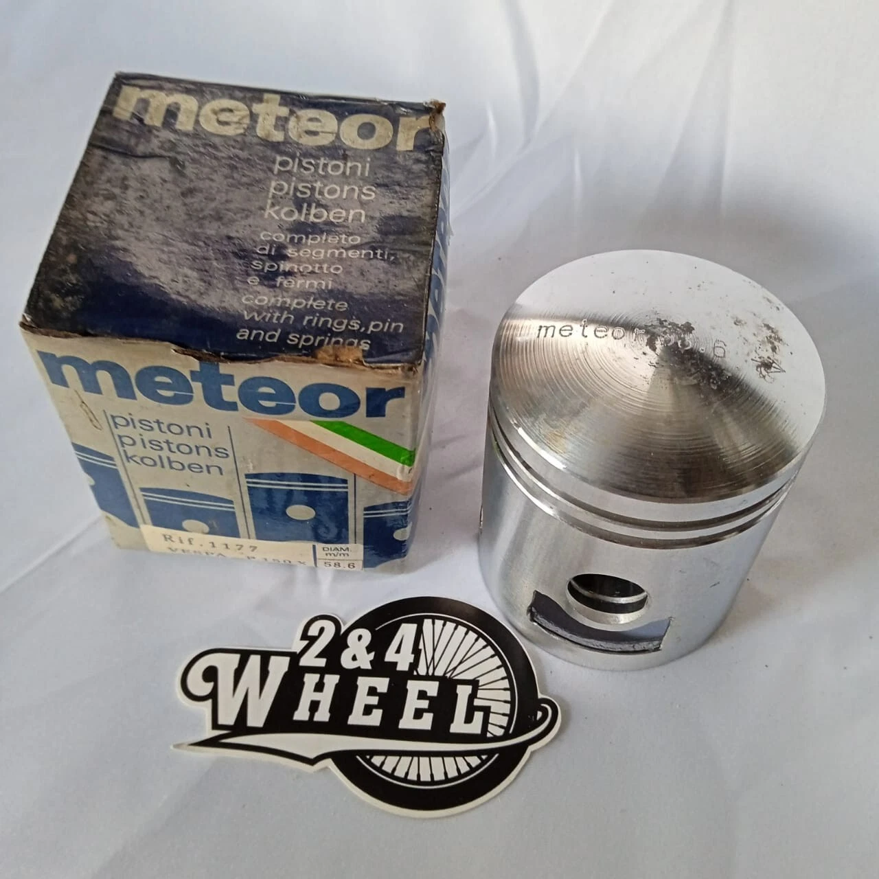 Meteor Piston 58.6 For Vespa P150X Meteor Piston For Vespa P150X 58.6