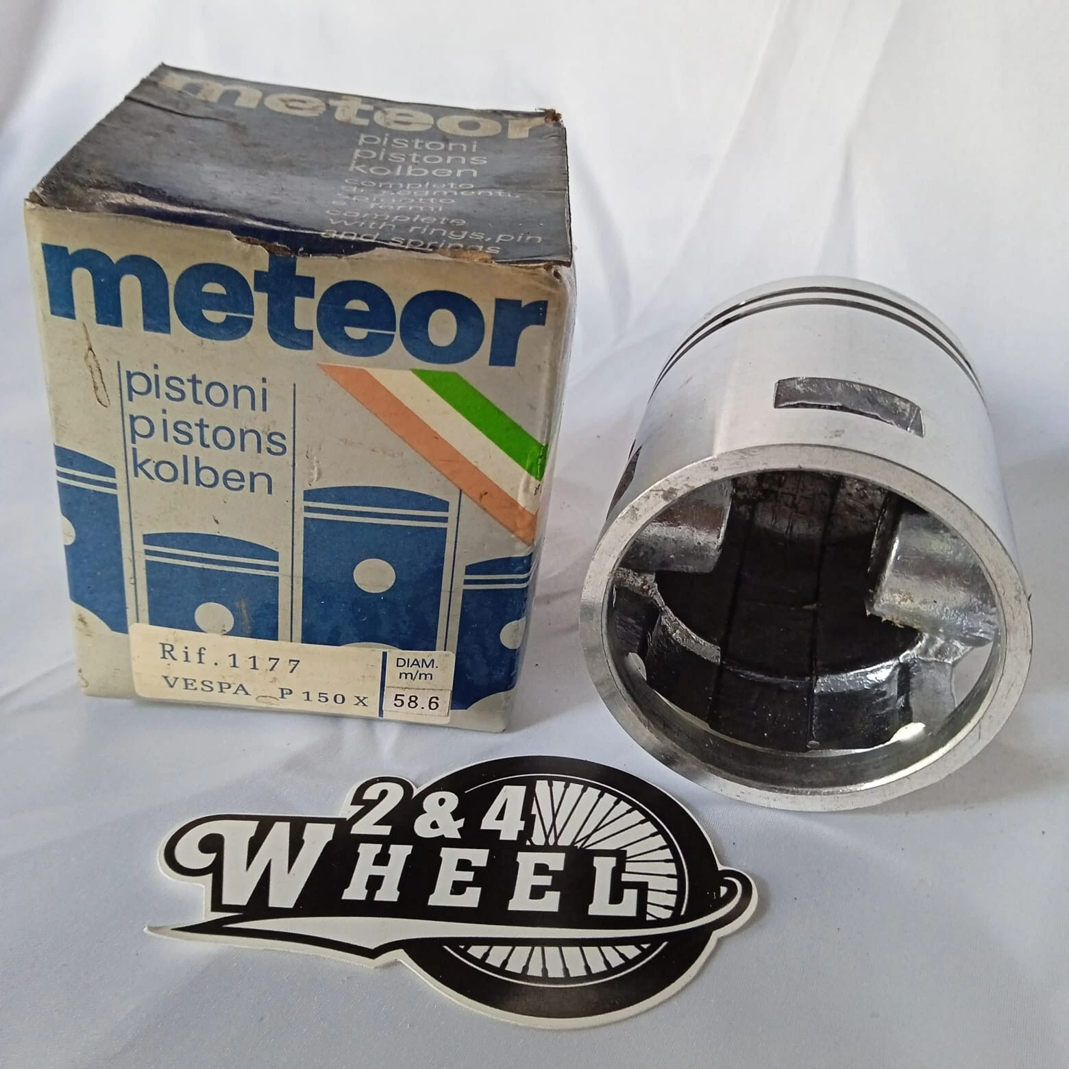 Meteor Piston 58.6 For Vespa P150X Meteor Piston For Vespa P150X 58.6 - Image 3