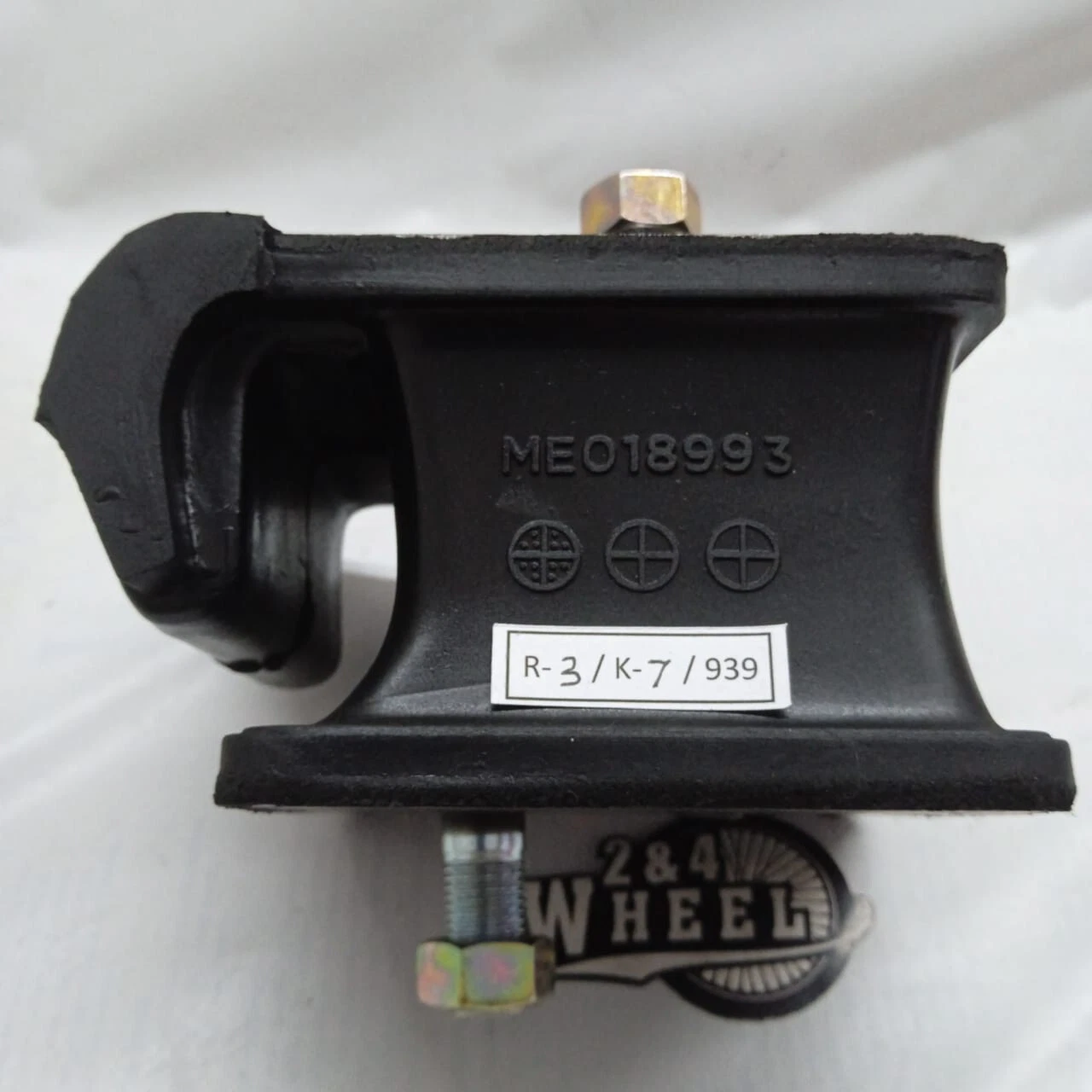 Fits For Mitsubishi ME018993 4D33 4D34 4D35 Engine Mounting NEW - Image 3