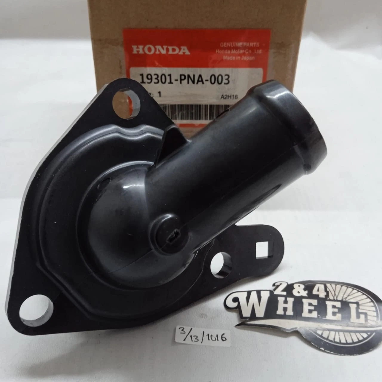Honda Civic CR-V Acura RSX Thermostat 19301-PNA-003 NEW OEM