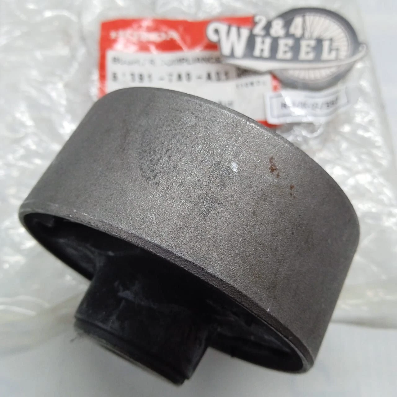 Honda Accord 2008-2011 Control Arm Bushing 51391-TAO-A01 NEW - Image 2