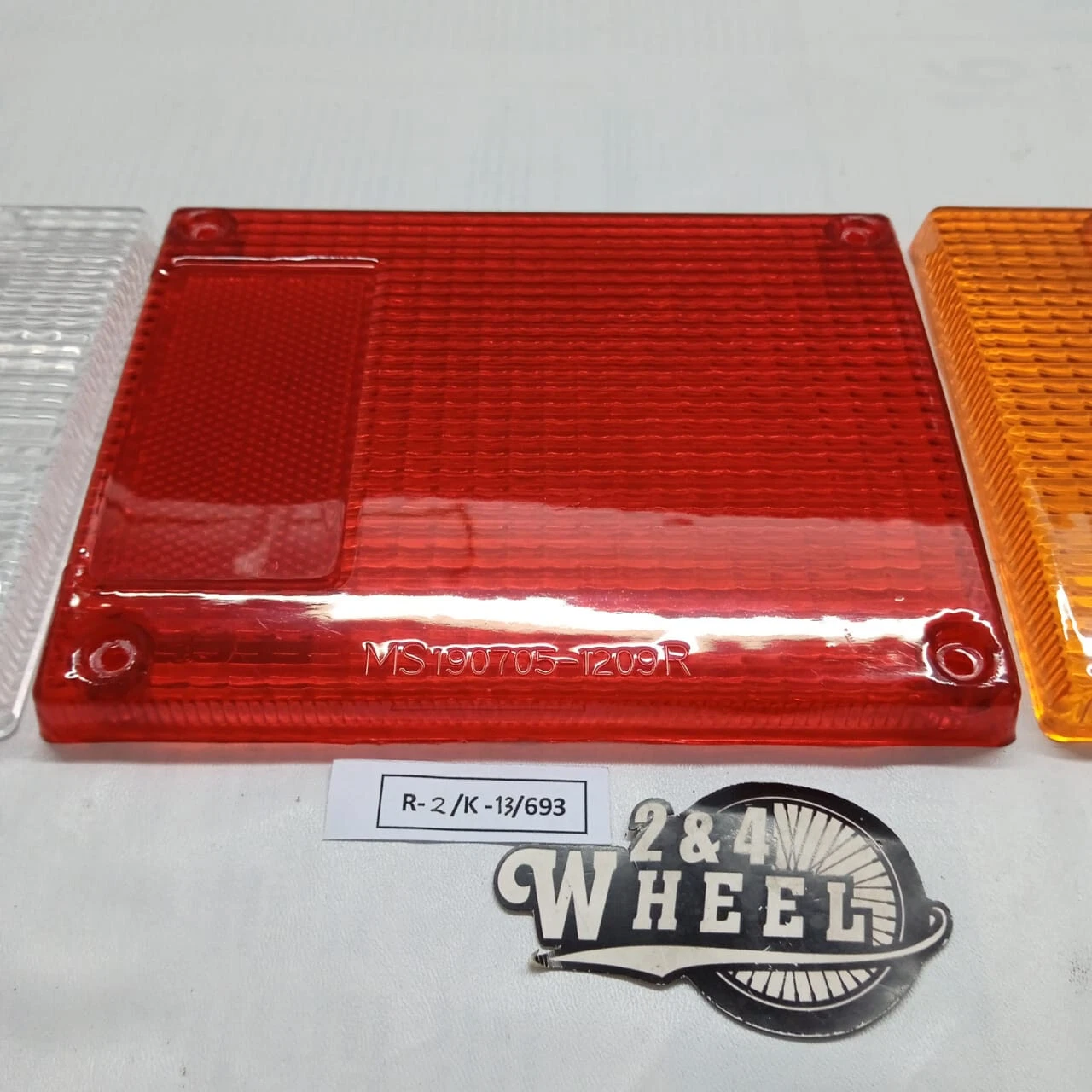 Rear Tail Light Lens Cover Universal For Isuzu ELF Truck NPR NKR NLR NHR 1Pair - Image 3