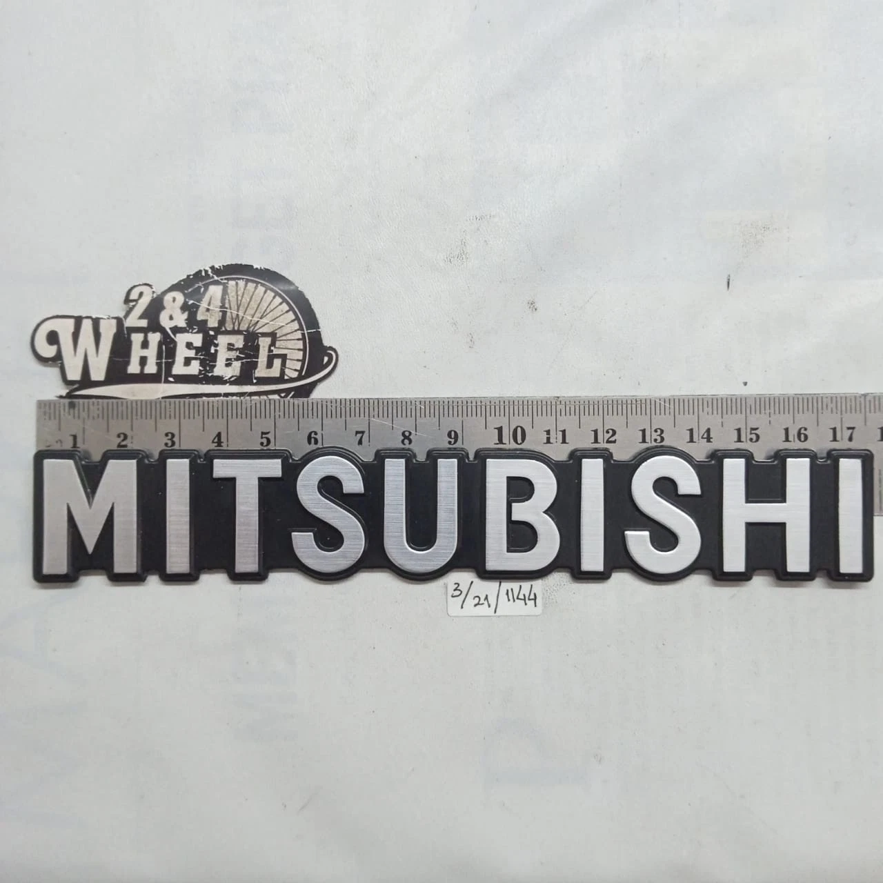 Mitsubishi Colt Lancer L200 Triton Strada Starion Emblem Badge MB289900 - Image 3
