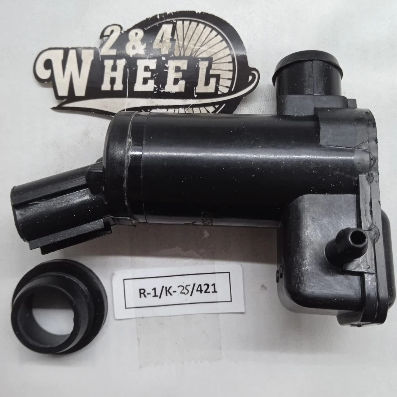 Mitsubishi Grandis 2004-2011 Motor Winshield Washer MN182397 D351-67-482 NEW - Image 3
