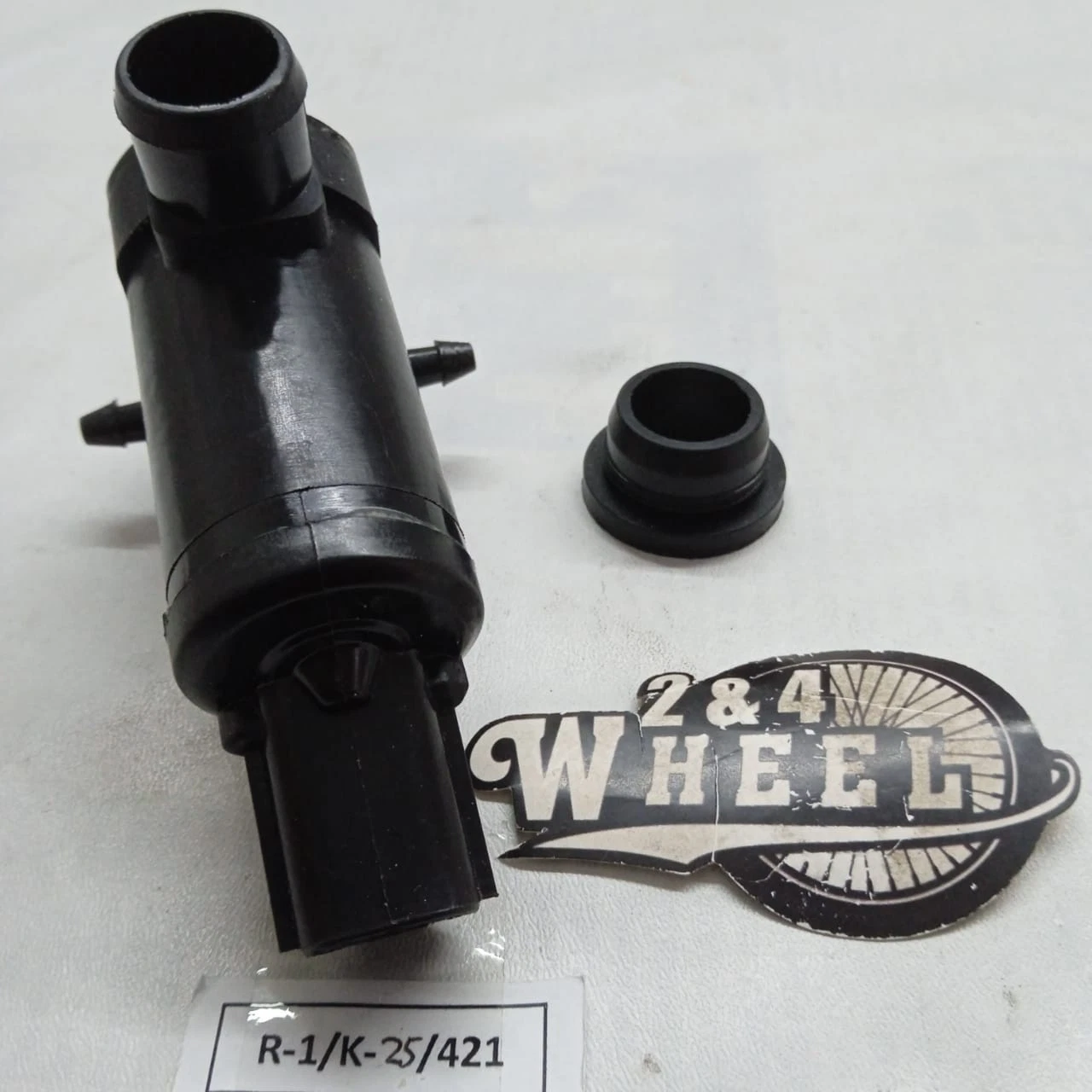 Mitsubishi Grandis 2004-2011 Motor Winshield Washer MN182397 D351-67-482 NEW - Image 4