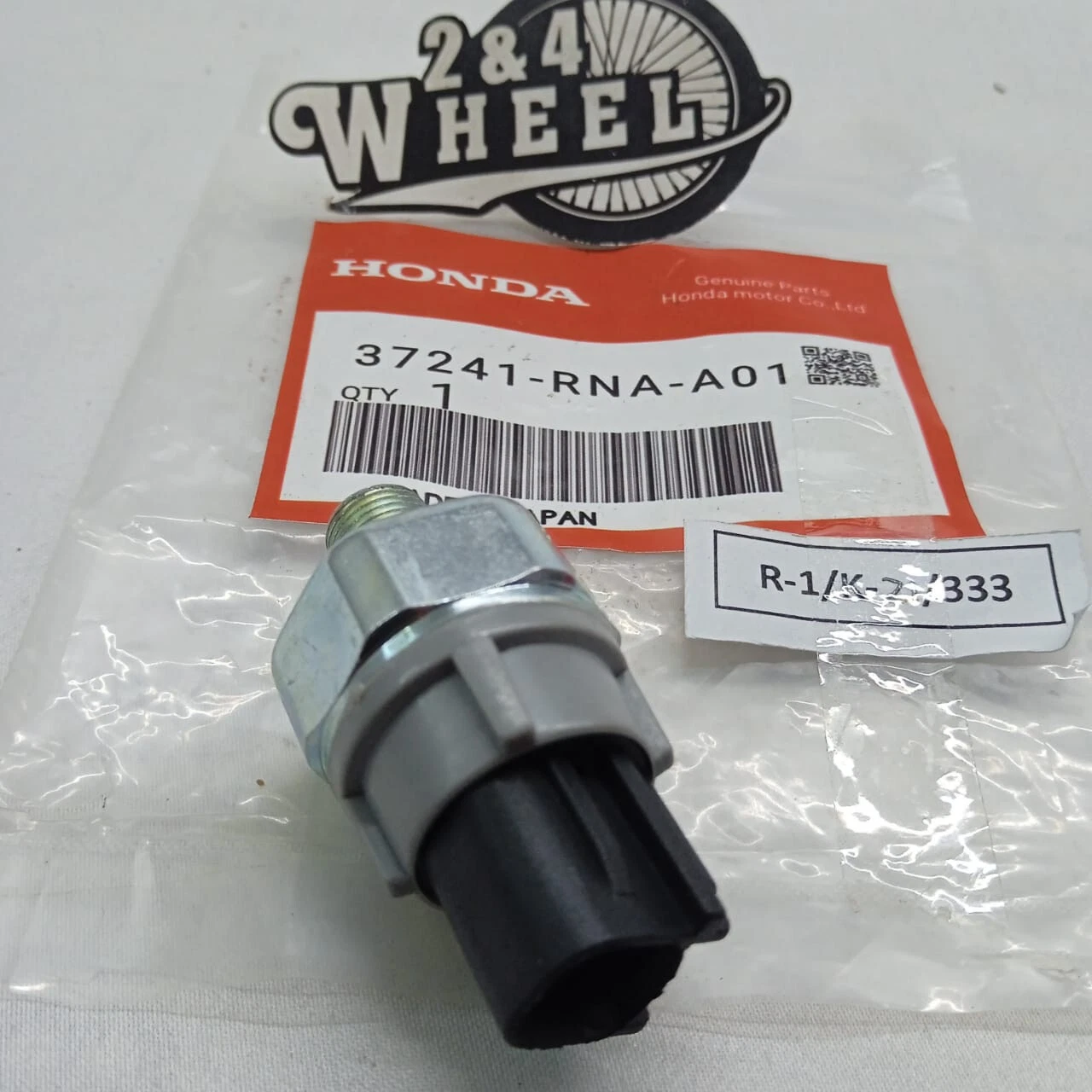 Honda CR-V HR-V Civic Acura Oil Pressure Switch Assembly 37241-RNA-A01 NEW OEM - Image 3