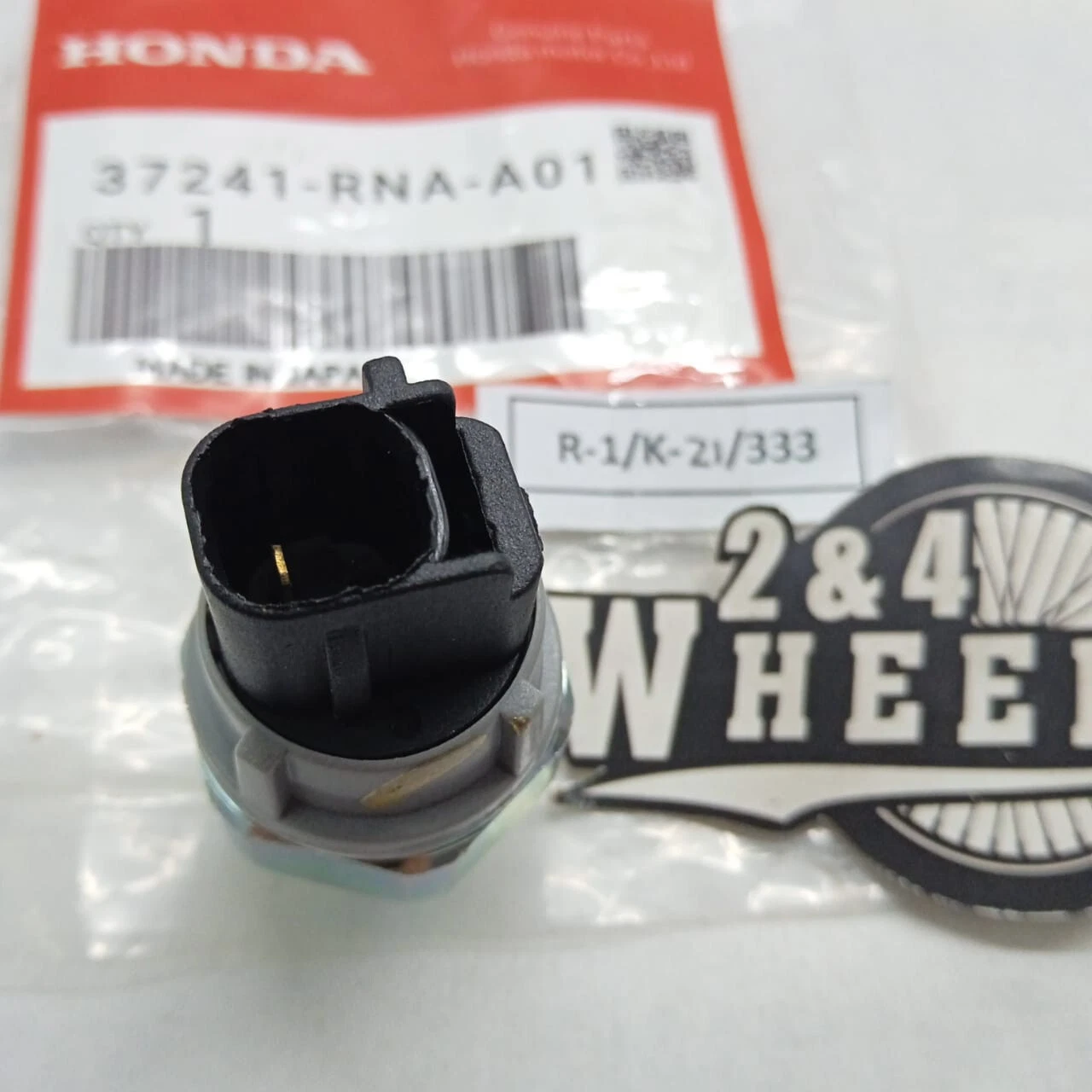 Honda CR-V HR-V Civic Acura Oil Pressure Switch Assembly 37241-RNA-A01 NEW OEM - Image 4