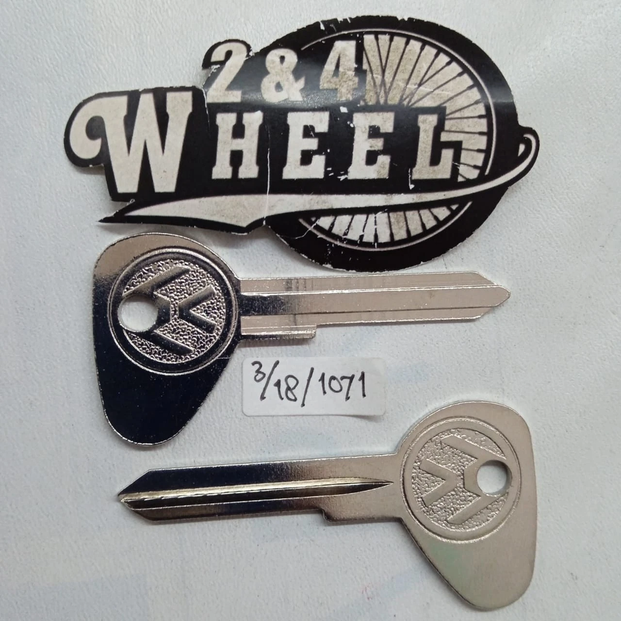 2x Key Blank Uncut Fits Volkswagen Beetle Bug 1967-1970 NEW