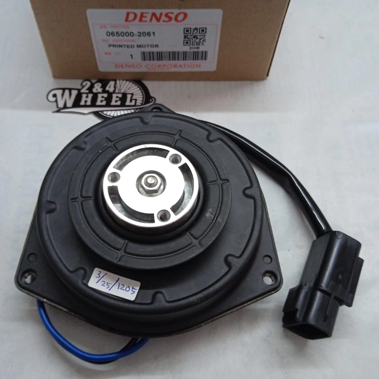 Universal AC Condensor Motor Fan 12v 11D 065000-2061 NEW EXPRESS SHIPPING - Image 7