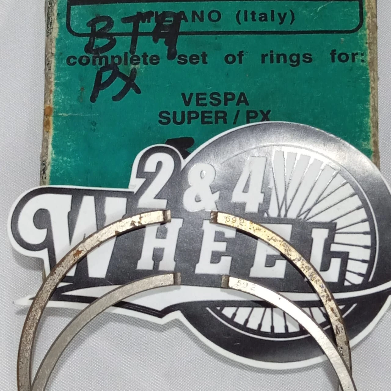 Meteor Piston Rings 59.2 X 2,5-2pcs For Vespa Super PX