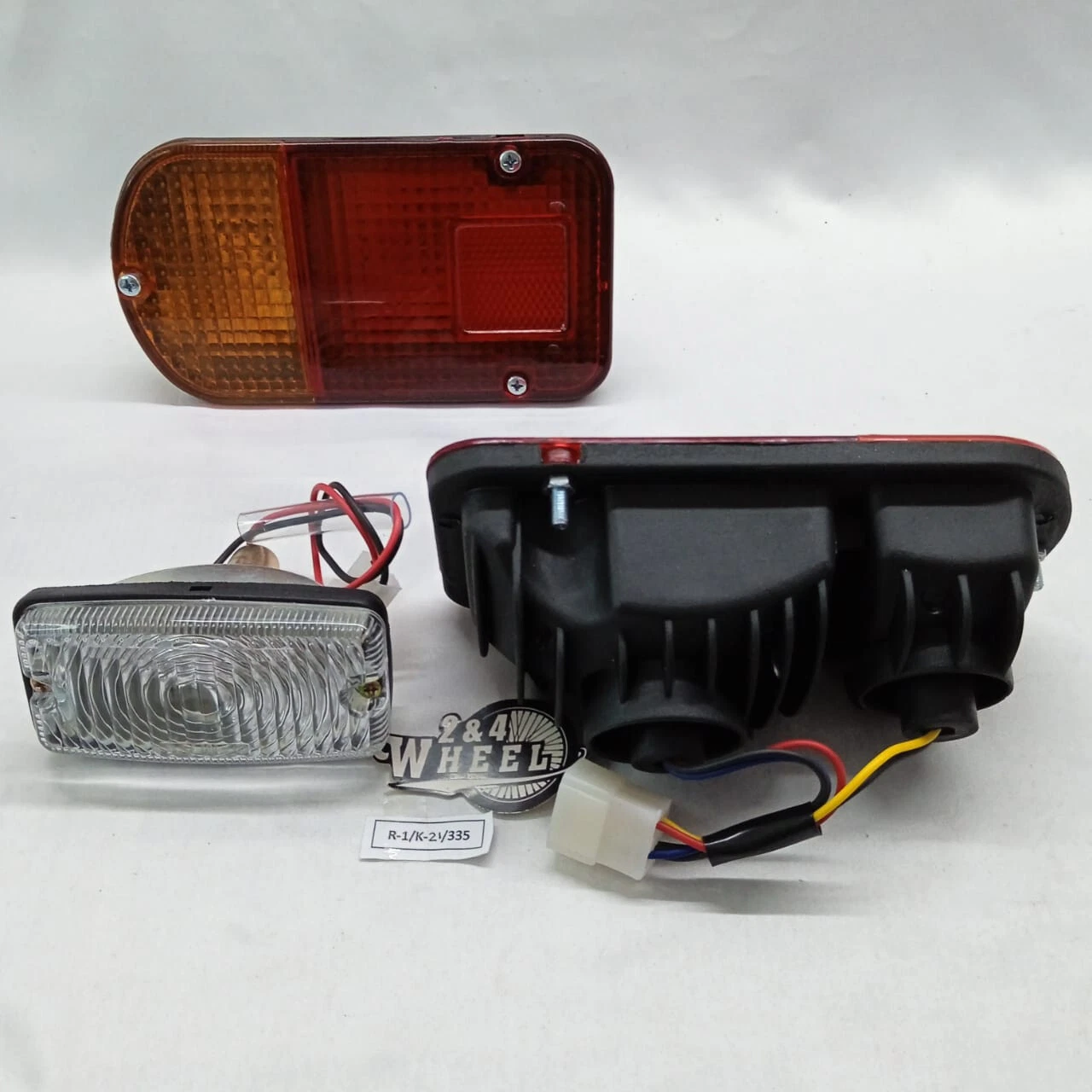 Mitsubishi Minicab Cushman Bravo U41T U42T Rear Tail Light Reverse Lamp Assy NEW - Image 3