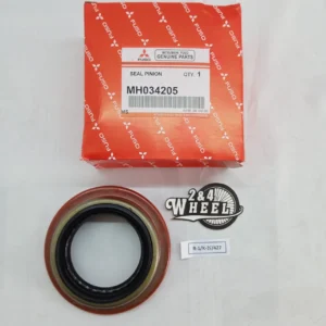 MH034205 Mitsubishi Oil Seal Rear Differential Drive Pin NEW