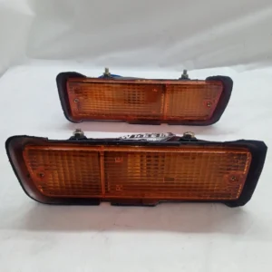 Isuzu Chevrolet LUV KB20 KBD Front Bumper Turn Light Pair Lh/Rh NEW