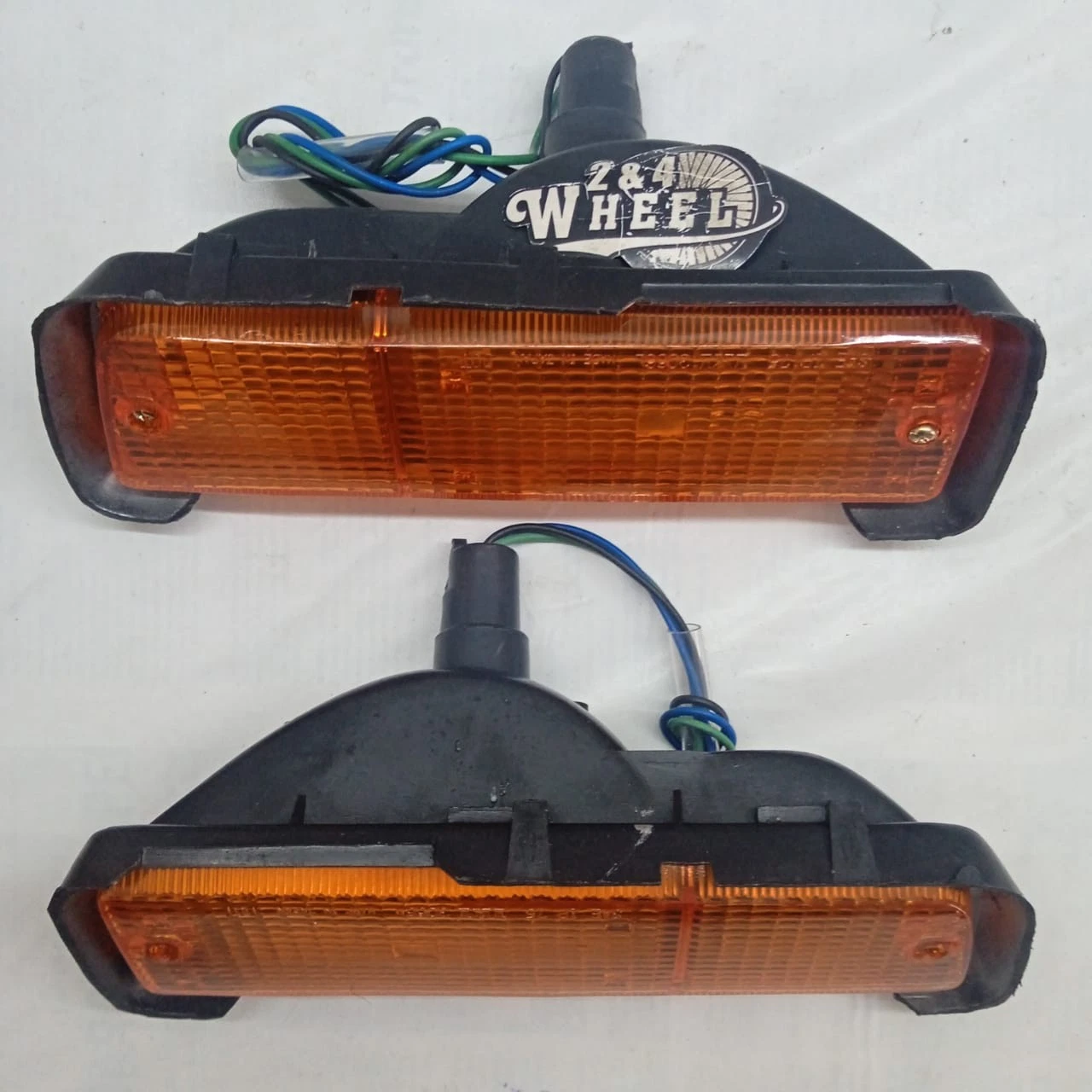 Front Bumper Lamp Light For 75-80 KBD KB20 Bedford Chevrolet LUV Pair R/L - Image 2