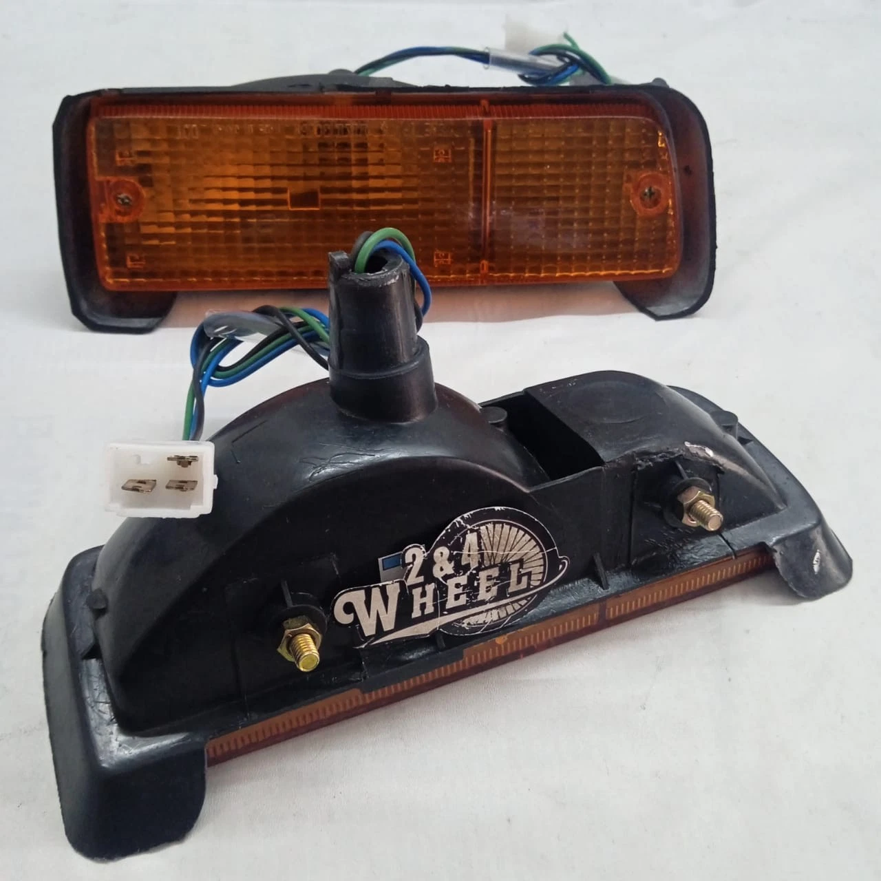 Front Bumper Lamp Light For 75-80 KBD KB20 Bedford Chevrolet LUV Pair R/L - Image 4