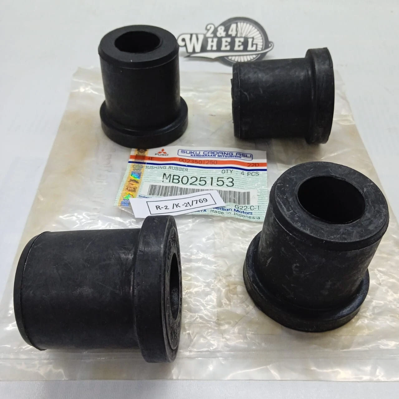Mitsubishi Fuso Canter FE73 FE83 FE84 FE125 Rear Leaf Spring Bushing Set NEW - Image 6