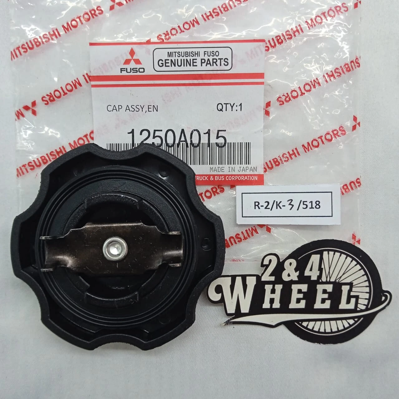 Mitsubishi Minicab Montero Mirage Engine Oil Filler Cap 1250A015 OEM JAPAN - Image 2