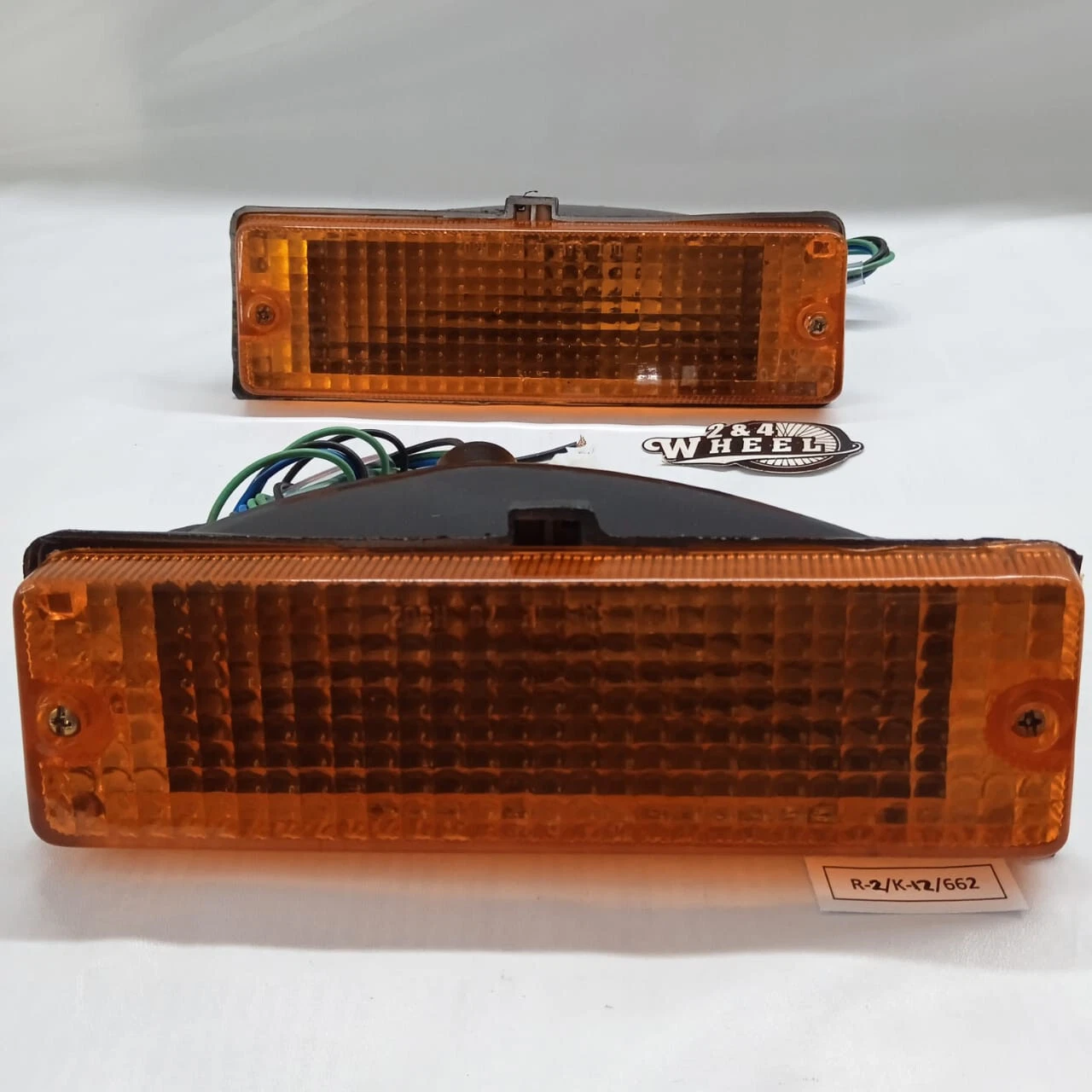 For 1980-1988 Isuzu Bedford KB Pickup Luv Rodeo Bumper Turn Signal Lights Pair