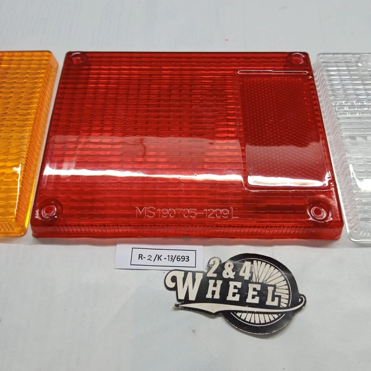 Isuzu ELF NPR NQR NRR NKR FSR FRR Tail Light Lamp Lens Tail Lens Set 1Pair L/R - Image 4