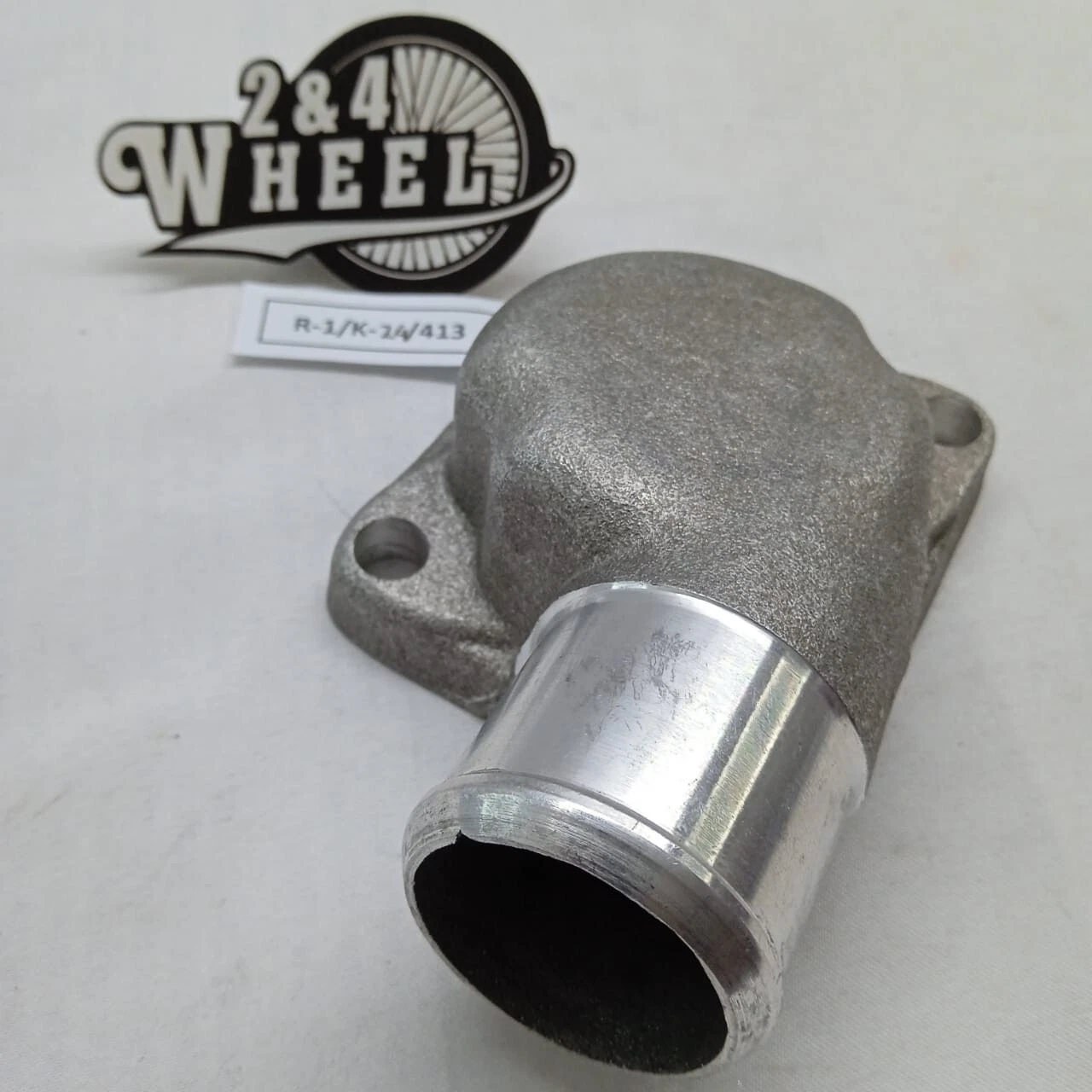 Mitsubishi Colt 1100 Water Elbow Outlet Thermostat Cover MD010550 NEW - Image 4