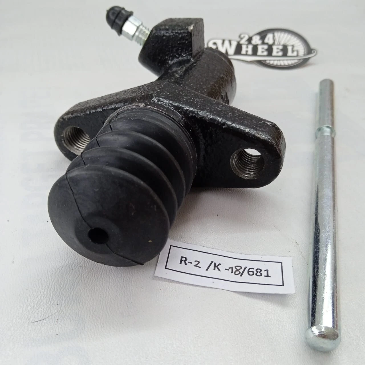2324A003 Mitsubishi Cyl Assy Clutch Release NEW - Image 3