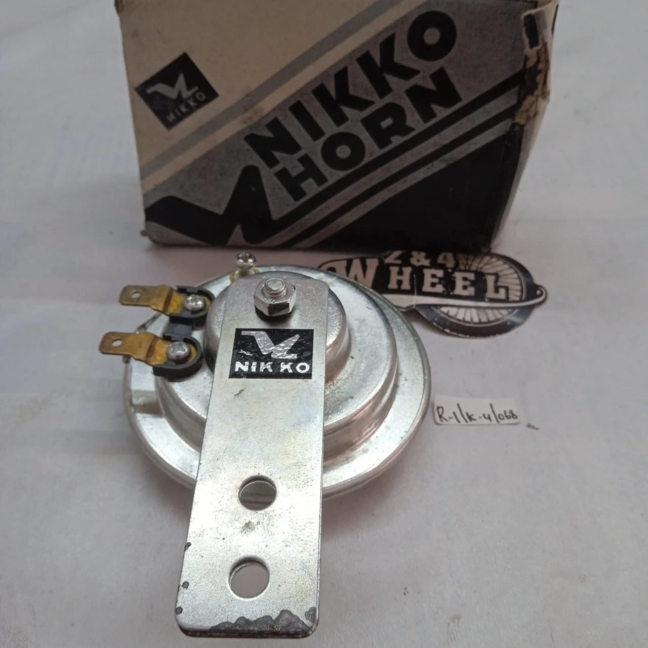 Universal Horn 6V 6 Volt 1.5A 100db NIKKO Fits Scooter Moped Motorcycle - Image 2
