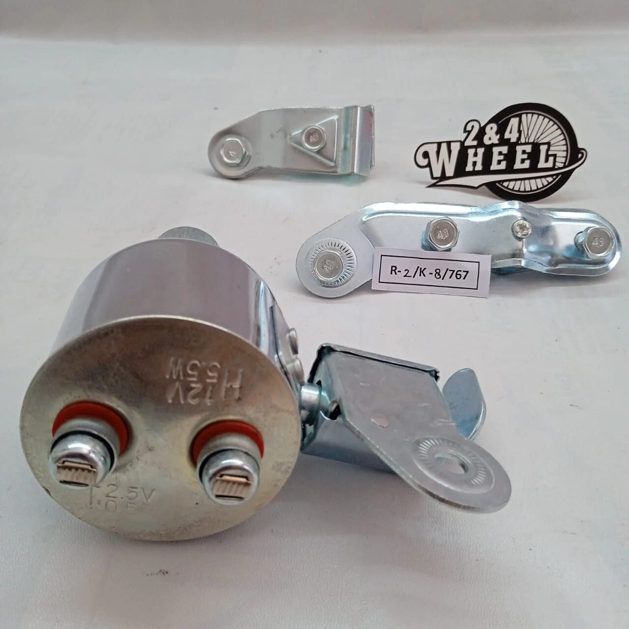 Elephant Front Lamp 12v 6w with Dynamo and Bracket For Vintage Bicycles NOS - Image 6